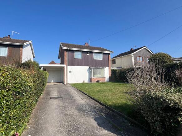 3 bed property, in The Retreat, £375,000