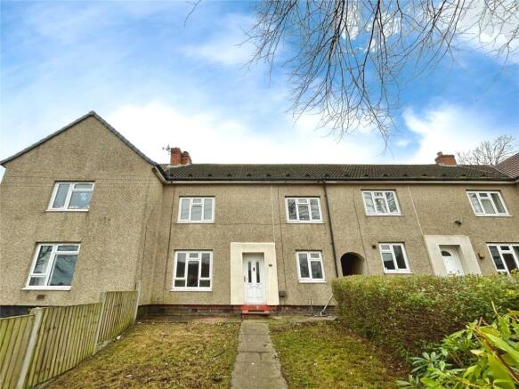 3 bed property, in Springfield Road, £115,000