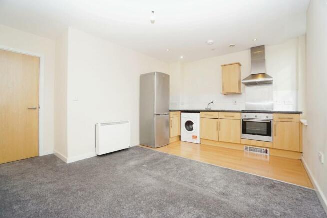 1 bed property, in Cardigan House, £110,000