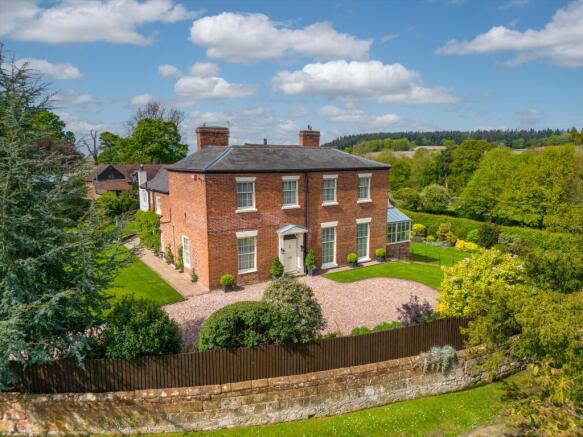 5 bed property, in Great Ness, £875,000