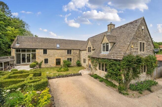 4 bed property, in Compton Abdale, £1,950,000