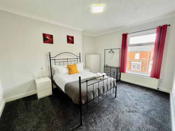 3 bed property, in Station Lane, £66,980