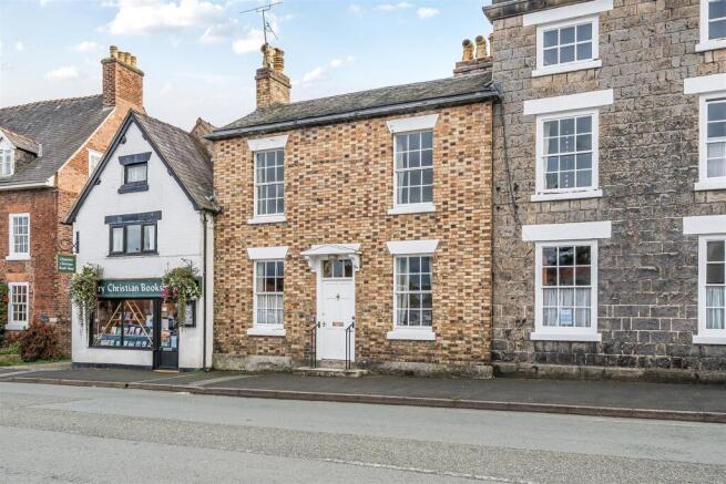 3 bed property, in Lower Brook Street, £275,000