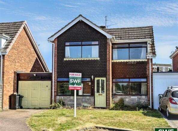 3 bed property, in Brindley Close, £295,000