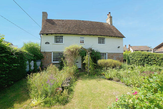 3 bed property, in Queens Road | Colmworth | Beds | MK44 | lovely cottage, £485,000