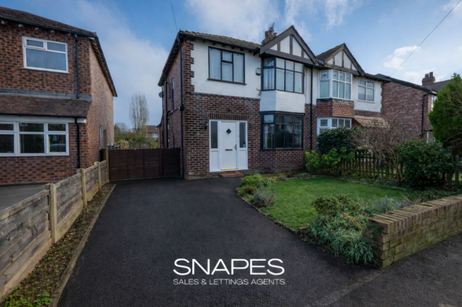 3 bed property, in Earle Road, £445,000