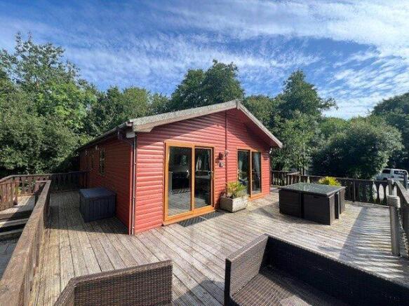3 bed property, in St. Minver, £75,000