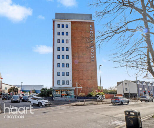 1 bed property, in Stafford Road, £170,000