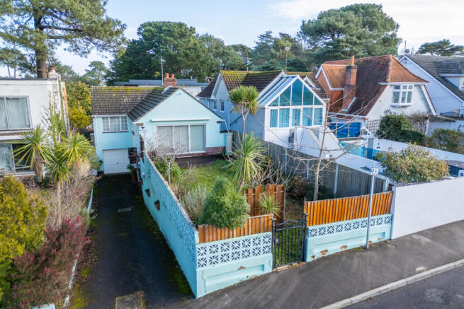 3 bed property, in Brownsea Road, £950,000