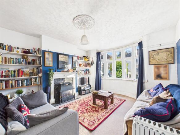 3 bed property, in Symington Road, £425,000