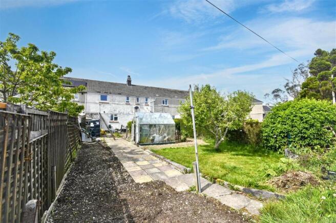 3 bed property, in Gweek, £215,000