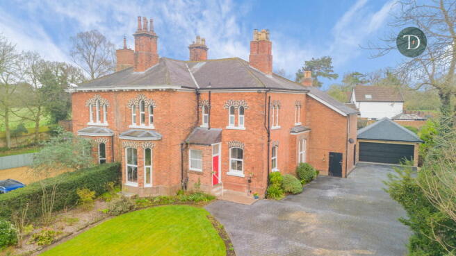 6 bed property, in Welsh Road, £650,000