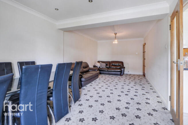 4 bed property, in Neasden, £600,000
