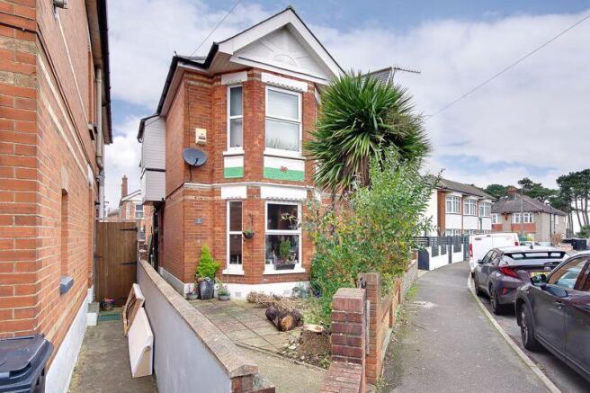 3 bed property, in Spurgeon Road, £359,000