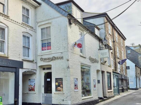 2 bed property, in Mevagissey, £155,000