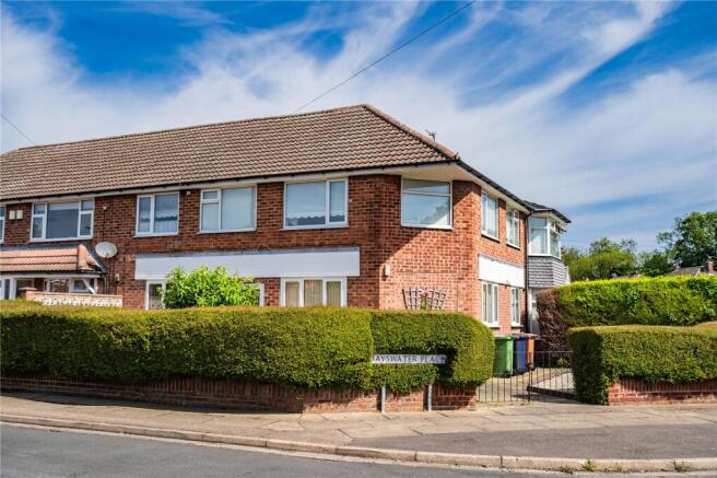 2 bed property, in Bayswater Place, £95,000