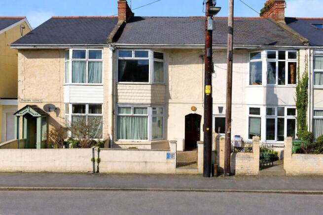 3 bed property, in Lansdown Terrace, £235,000