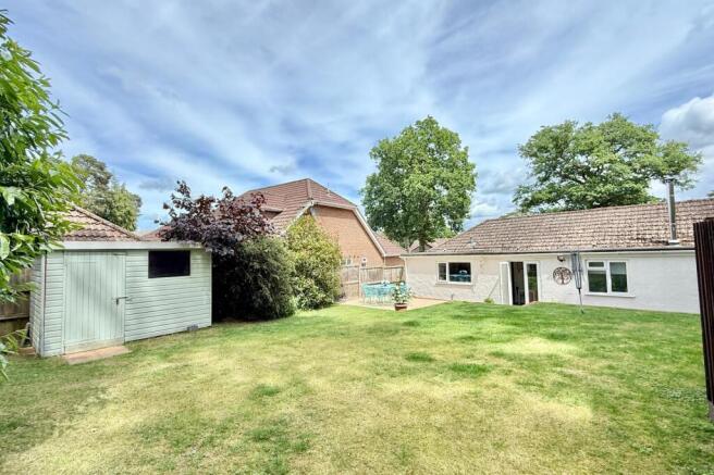 4 bed property, in Coppice Close, £528,000