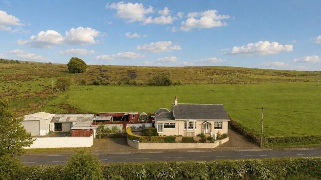 3 bed property, in Houldsworth Cottage, £210,000