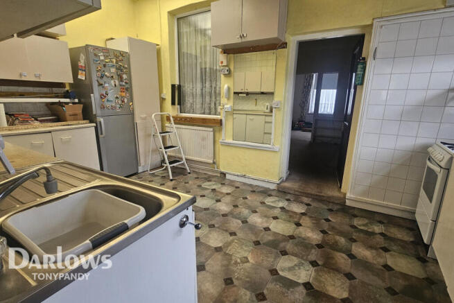 3 bed property, in Primrose Street, £110,000
