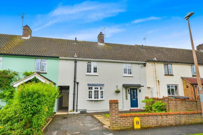 3 bed property, in Oakroyd Avenue, £425,000