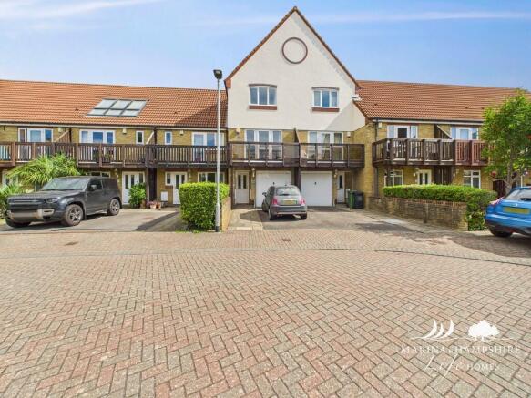 3 bed property, in Tintagel Way, £386,000