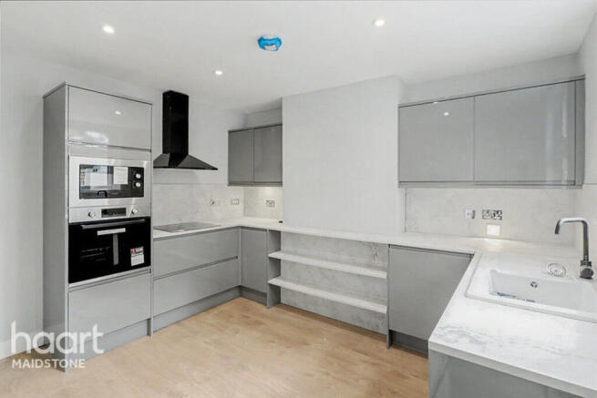 3 bed property, in Chillington Street, £280,000