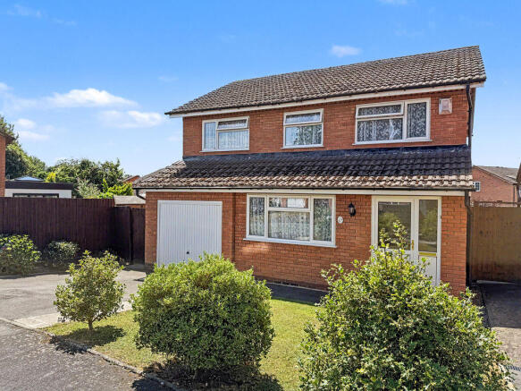 4 bed property, in White Bank, £350,000