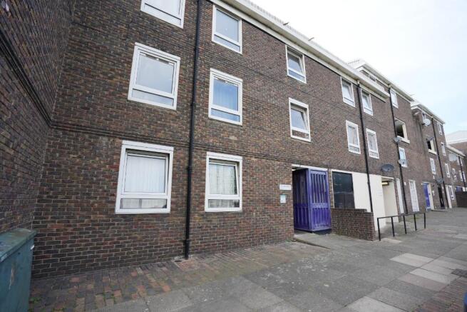 3 bed property, in Teviot Street, £449,000