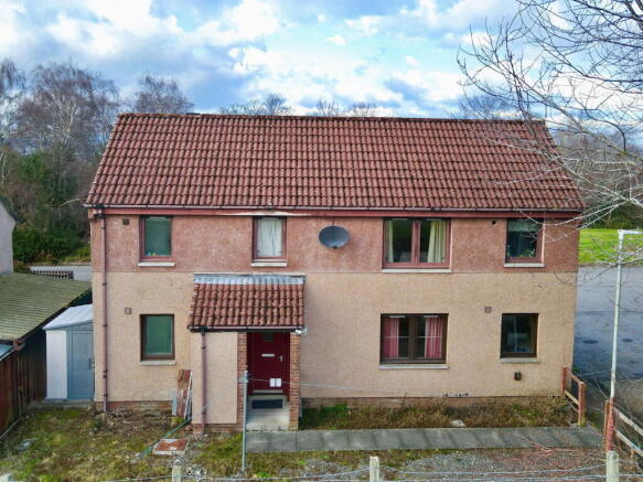 1 bed property, in 34 Birchwood Brae, £110,000
