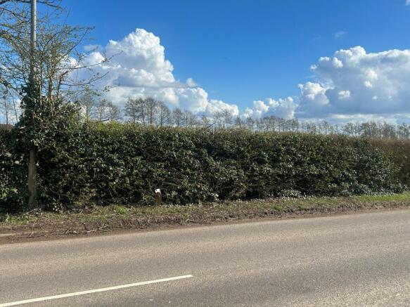 Land, in Surfleet Road, £120,000