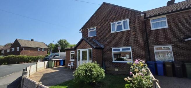 3 bed property, in Carver Road, £350,000