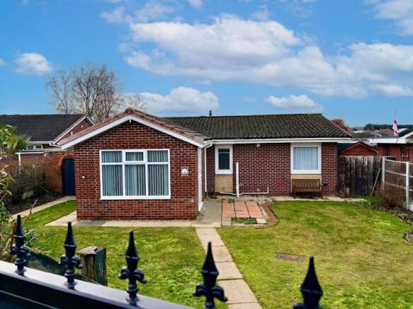 3 bed property, in Sheep Bridge Lane, £359,950