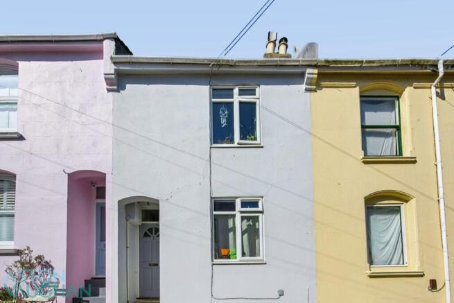 4 bed property, in Rochester Street, £425,000