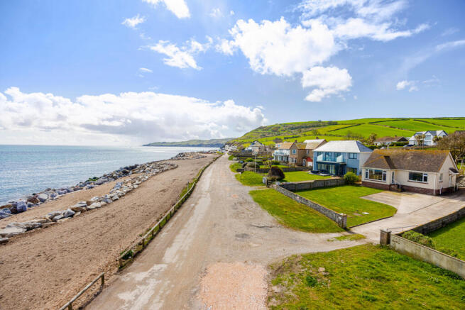 3 bed property, in Beesands, £725,000