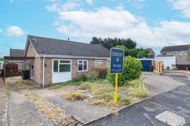 2 bed property, in Saxon Rise, £190,000