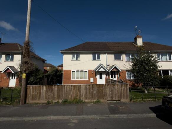 3 bed property, in Brendon Road, £199,950