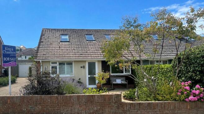 4 bed property, in Coombe Vale, £475,000