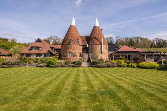4 bed property, in Boyton Court Road, £1,350,000
