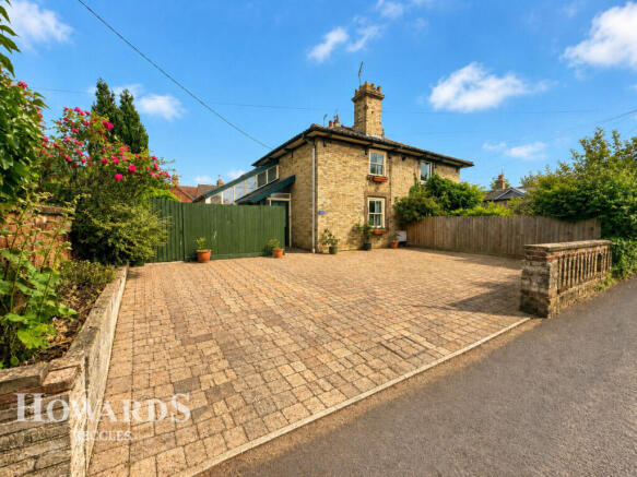 3 bed property, in Flixton Road, £300,000