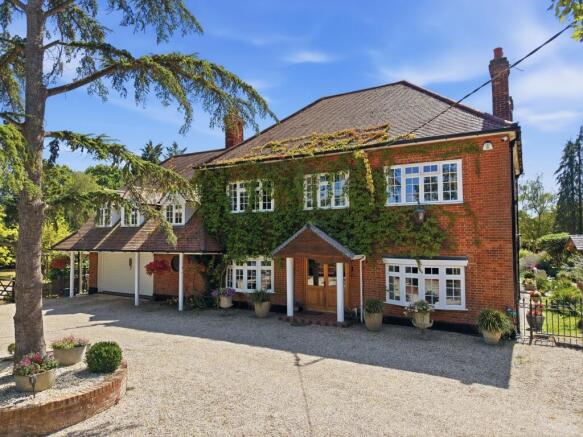 4 bed property, in Hawkswood Road, £1,750,000