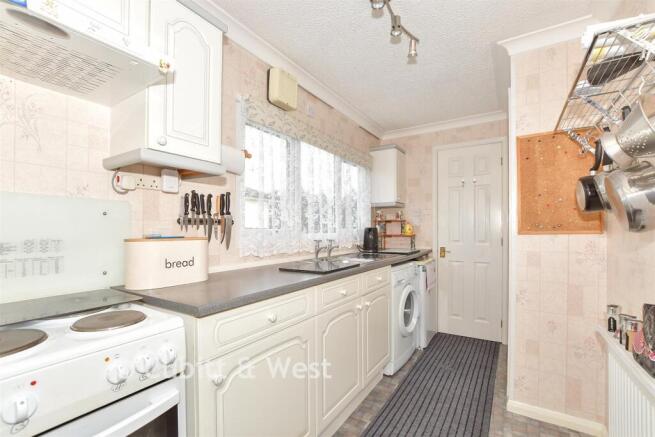 2 bed property, in Shripney Road, £30,000