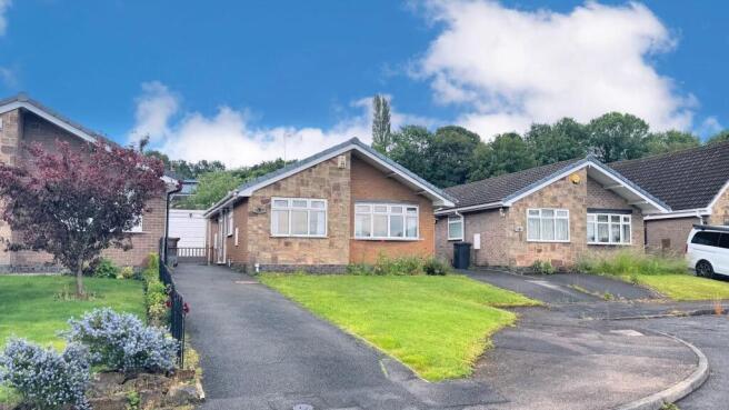 2 bed property, in Beech Croft, £269,000