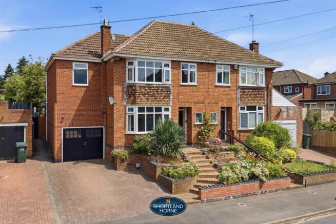 4 bed property, in Maidavale Crescent., £535,000