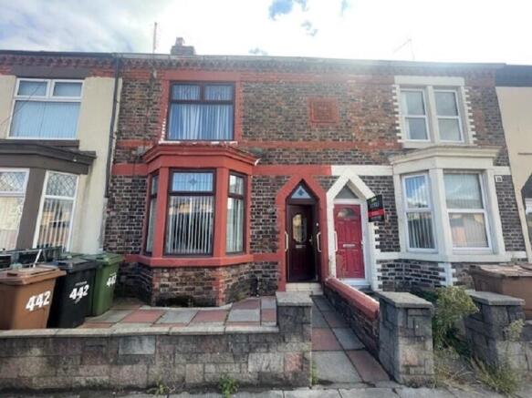 3 bed property, in Hawthorne Road, £110,000