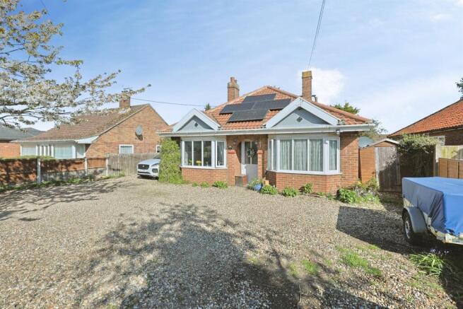 3 bed property, in Norwich Road, £325,000
