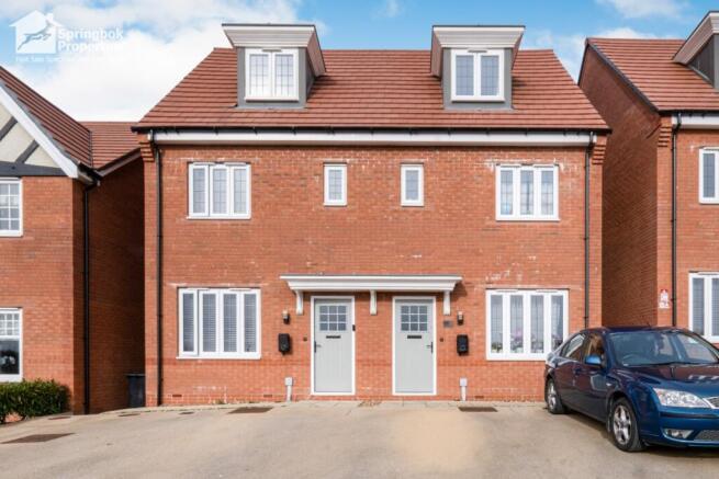 3 bed property, in Meadowsweet Road, £250,000