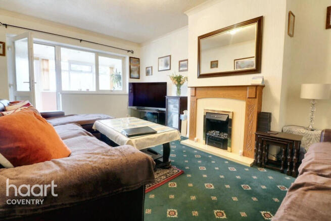 2 bed property, in Leaf Lane, £250,000