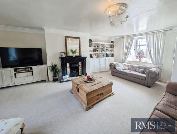 2 bed property, in John Street, £170,000