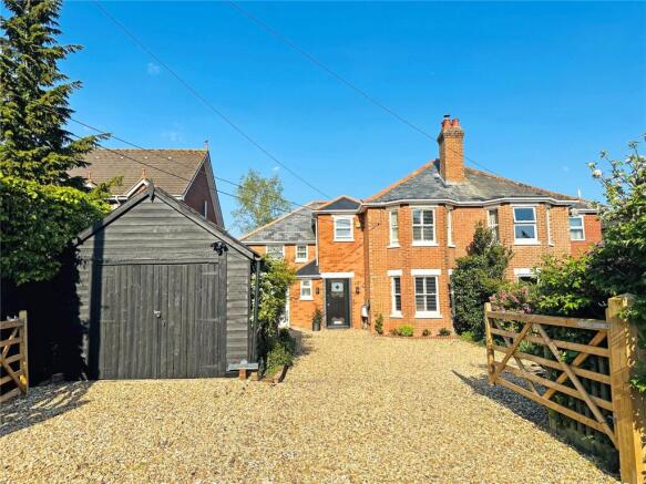 4 bed property, in Brighton Road, £950,000